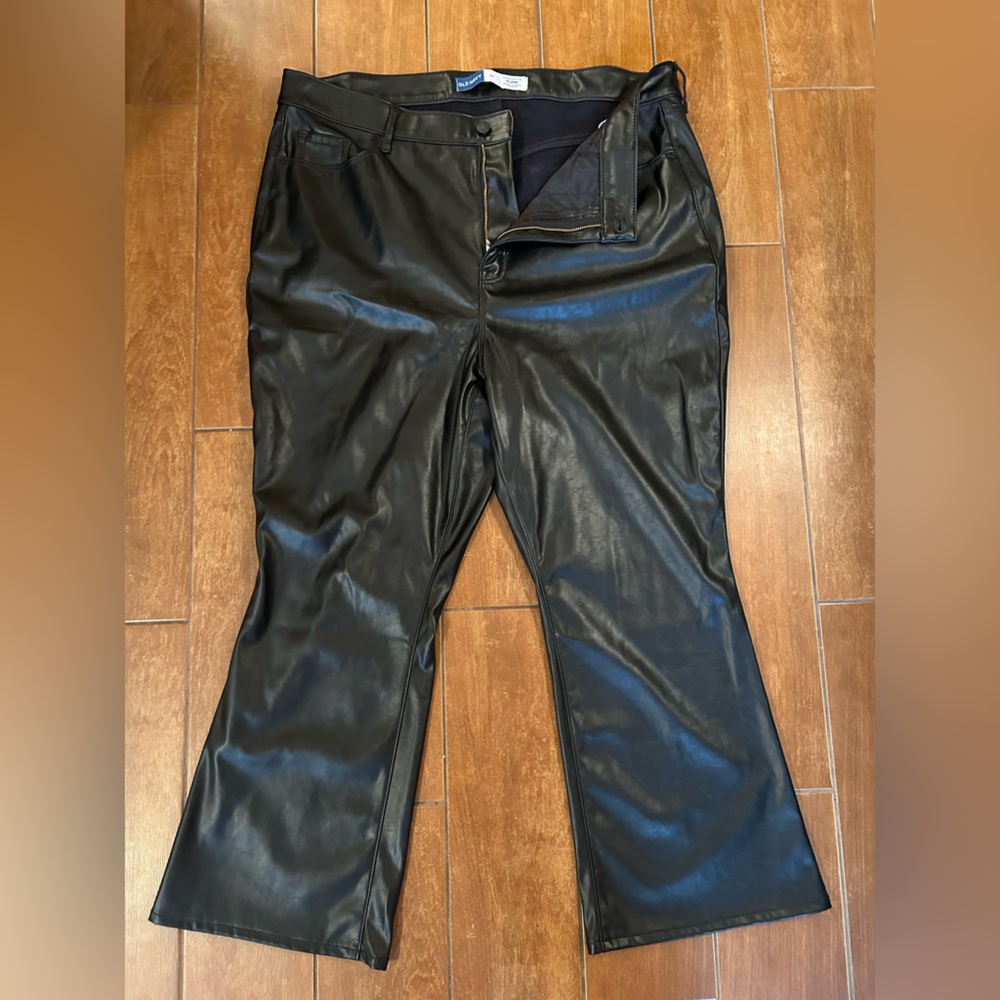 Old Navy Flare faux leather pants size 20